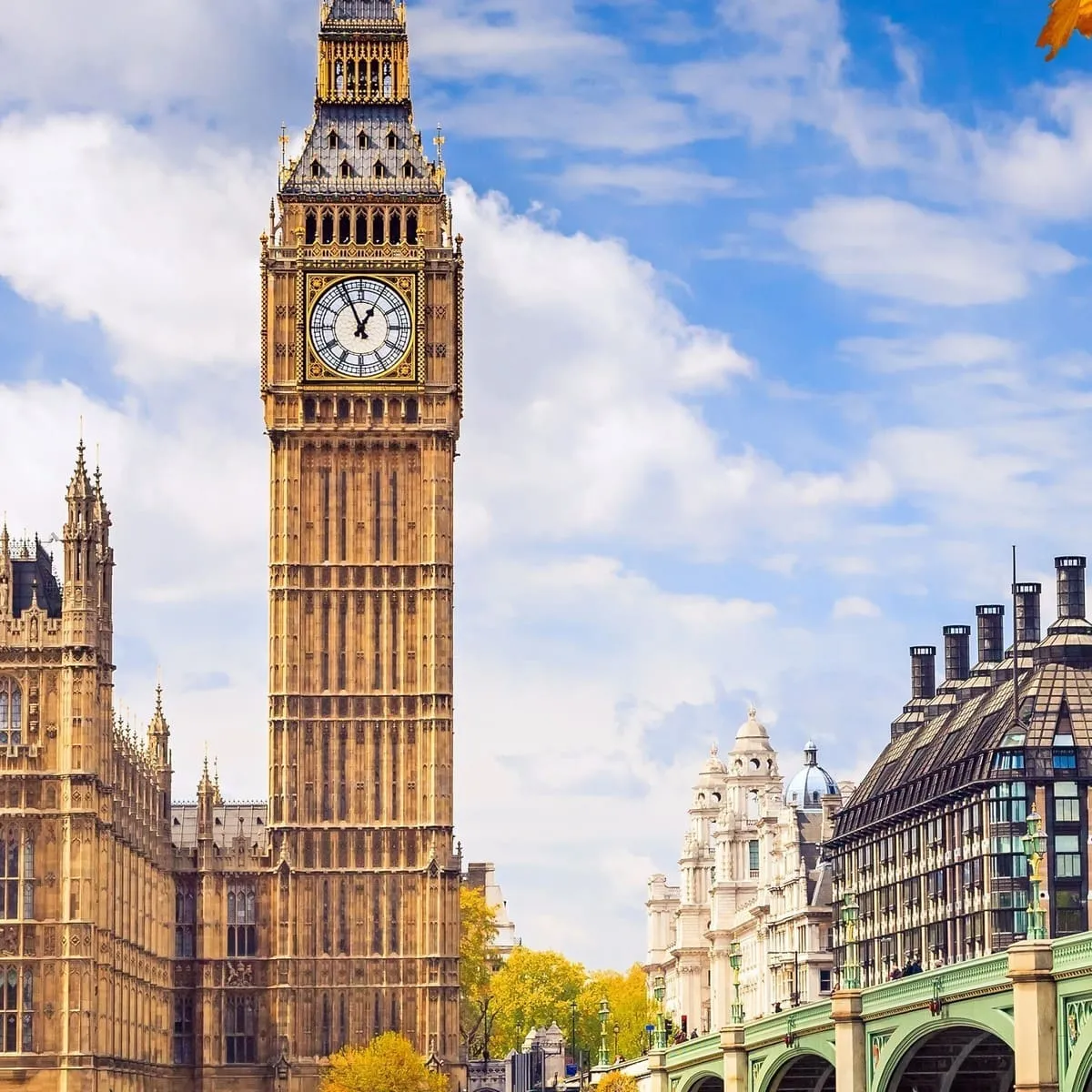 Моющиеся фотообои Citydecor рулонные Города и Архитектура 81 на флизелиновой основе 300x260 см (анти-фломастер)